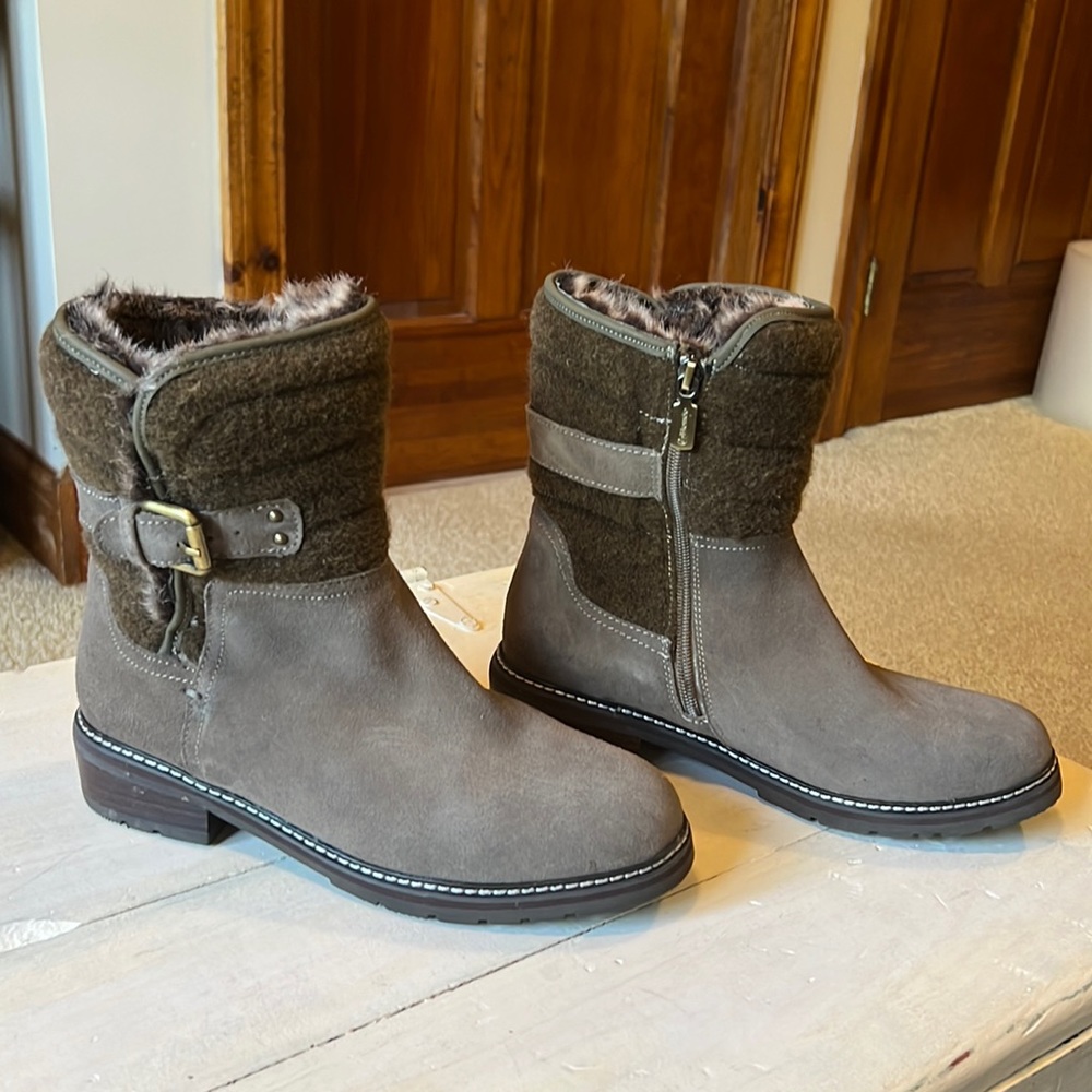 Blondo Lined Zip Up Booties